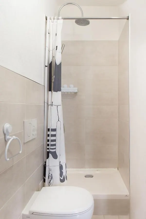 Ogliastra Apartment Rooms Cagliari Italia